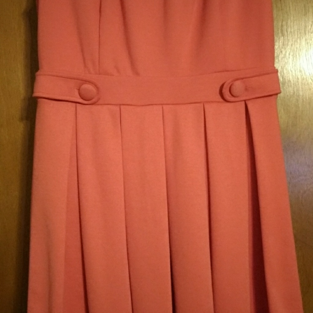 Dress - Picture 3 of 4